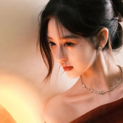 伊莎贝尔跳到聚光灯下